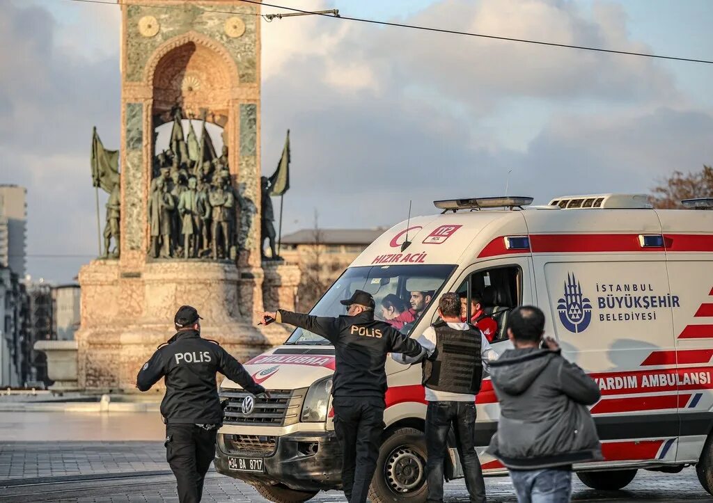 Нападение турции. Стамбул люди.