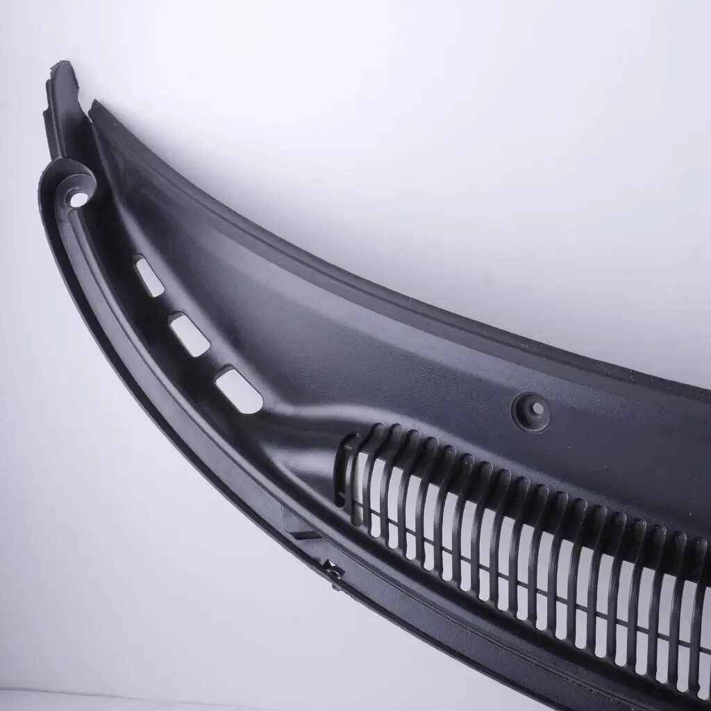 @ 11180821273400 lada накладка рамы ветрового окна. Накладка рамы ветрового окна лада веста. Жабо ветрового окна лада приора. Облицовка рамы. Облицовка рамы.