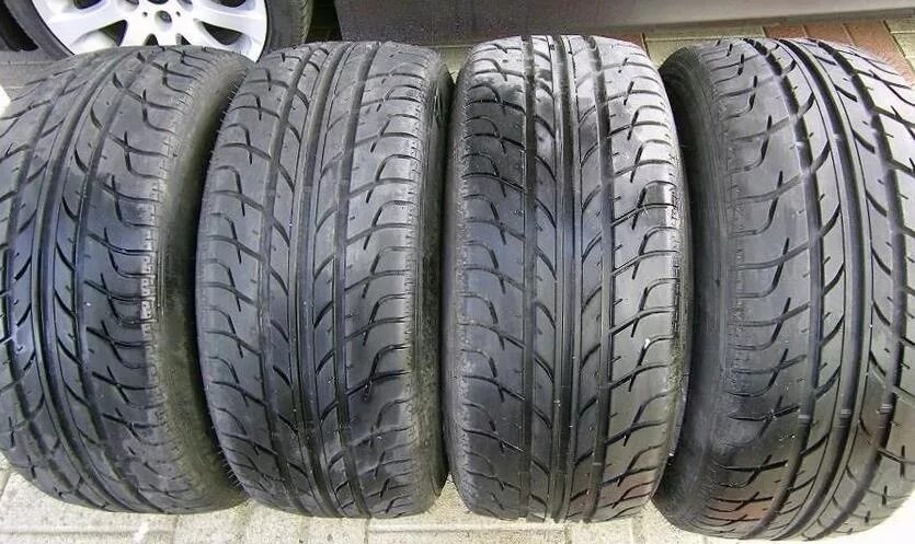 Tigar r17 купить. Tigar syneris 215/50 r17. Резина Tigar 215/55/17 syneris. Резина Тигар 225 55 17. Шины Тигар летние 225/55/17.