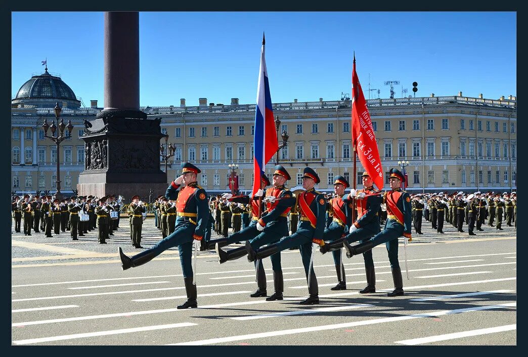 Знаменосец на параде. Знаменосцы на параде Победы. Знаменная группа на параде Победы. Знамя Победы на параде Победы.