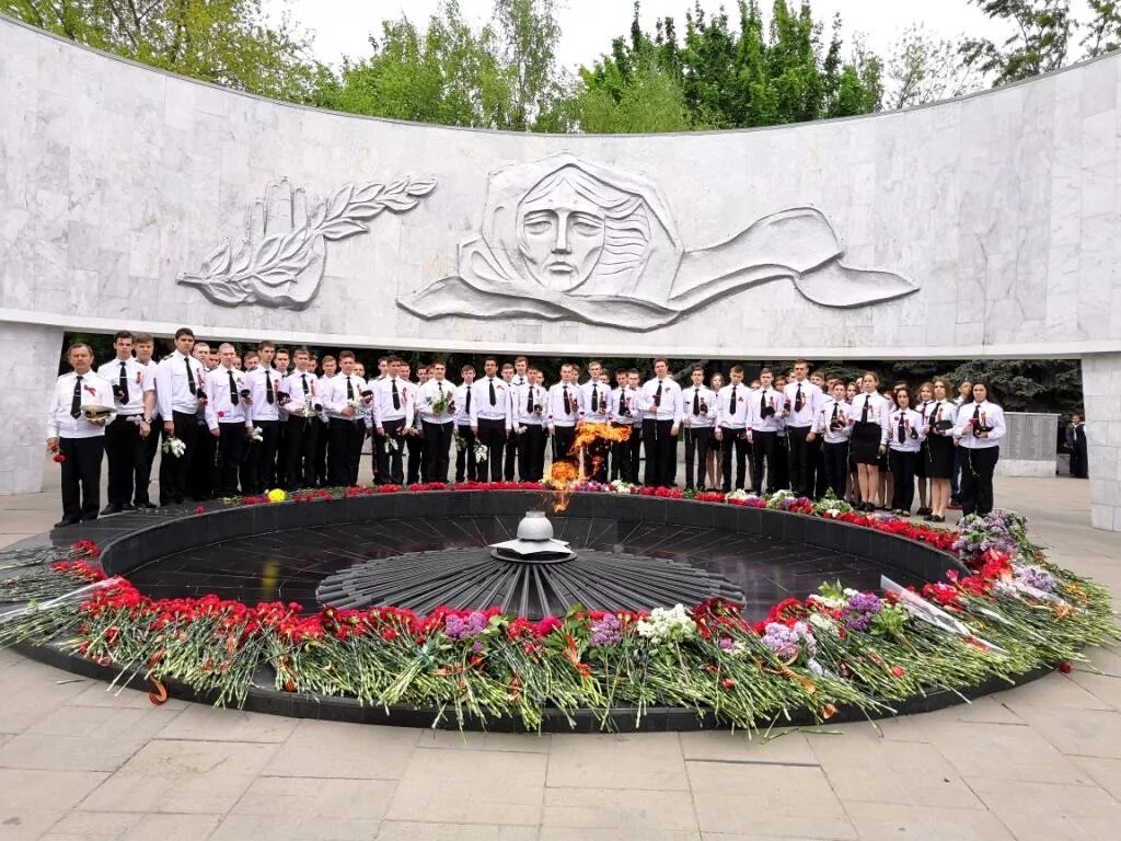 Пали ростов на дону. Мемориал вечный огонь ростов-на-дону. мемориальный комплекс павшим воинам ростов-на-дону.