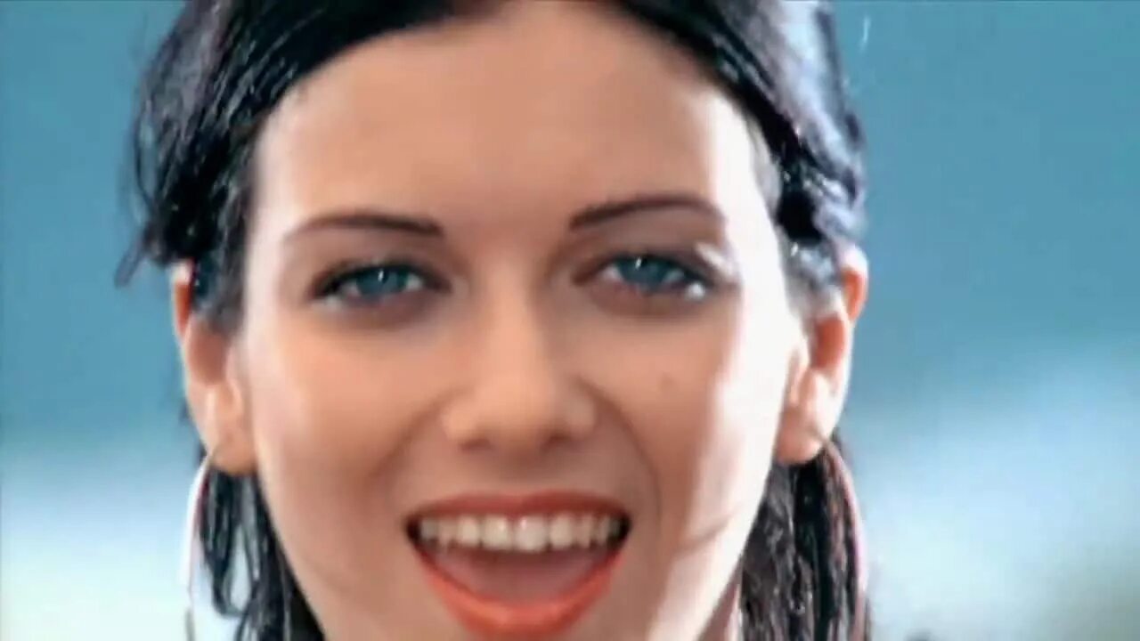 Песня las. Солистки las ketchup. группа asereje. лас кетчуп сонг.