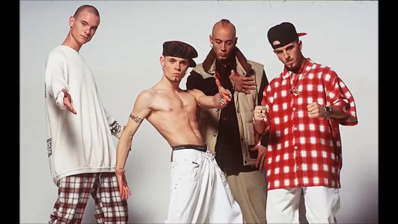 Группа ист 17. Тони мортимер east 17. East 17 2022. East 17 участники группы сейчас. East 17 it's alright год.