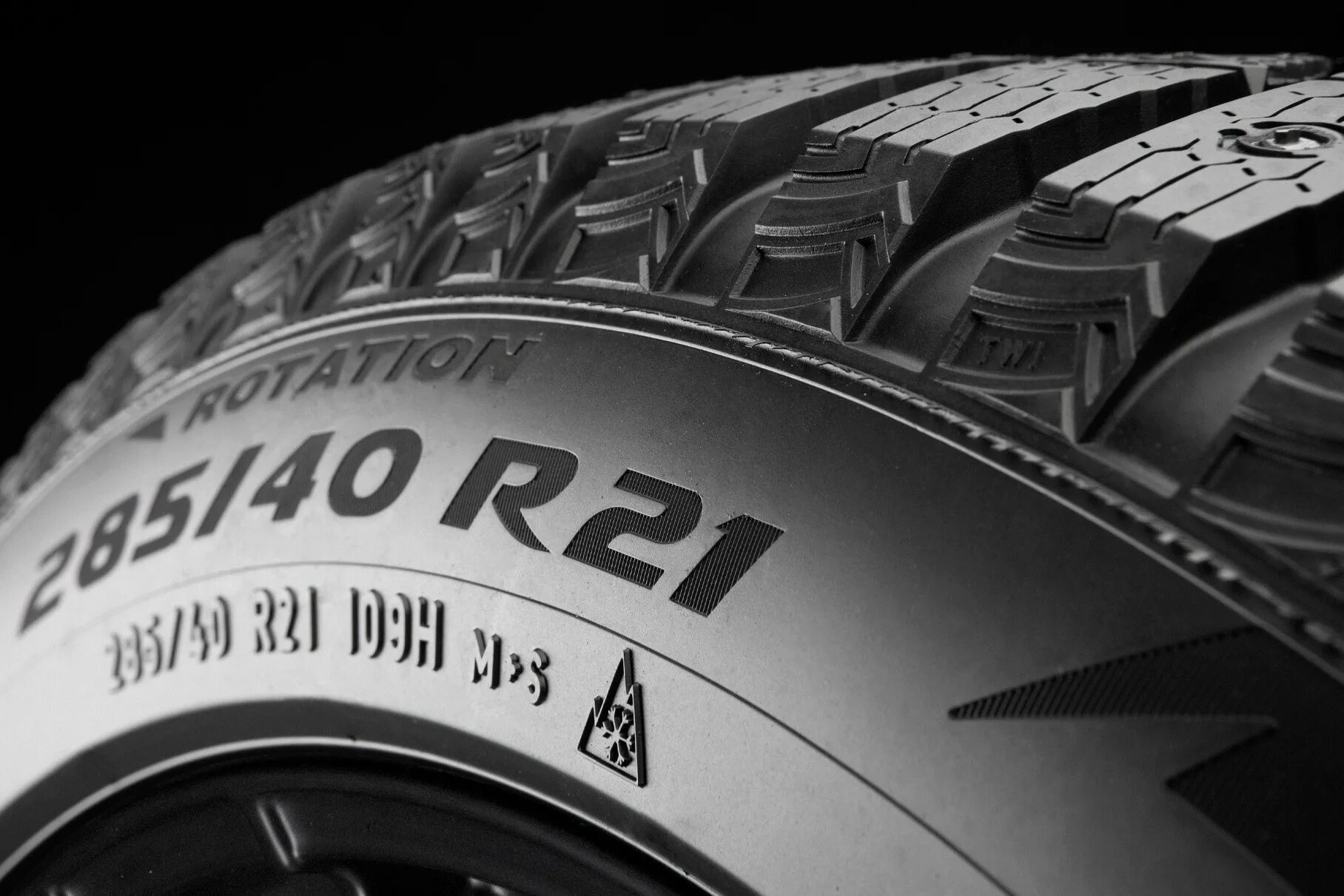 Pirelli Scorpion Ice Zero 2. Высота протектора Пирелли айс Зеро. Pirelli Ice Zero высота протектора. Pirelli Scorpion Ice Zero 2 тест.