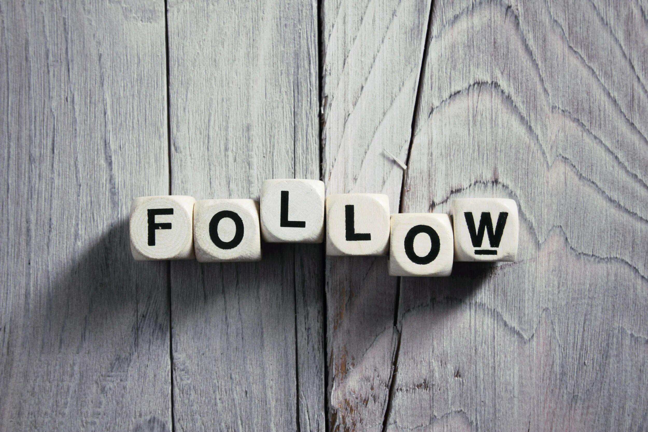 I do not follow. Follow картинка. Follow me надпись. Кнопка follow. Follow картинка для детей.