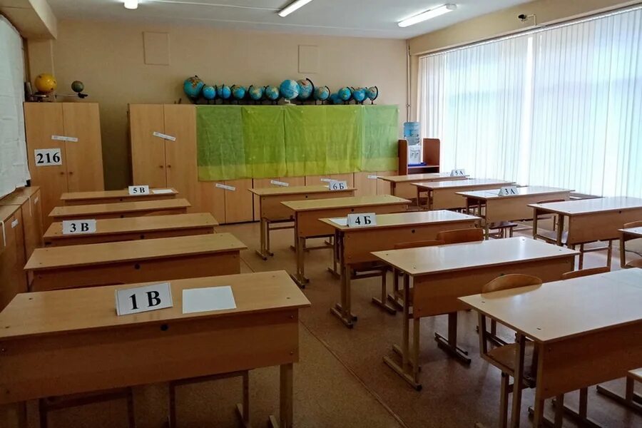 В каком случае закрывают класс на карантин. Карантин в школе. школы закрыты на карантин. карантин в школе тамбовская область. карантин в школе фото.