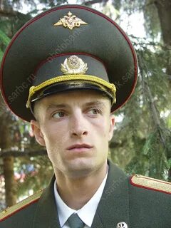 Служба молодых офицеров