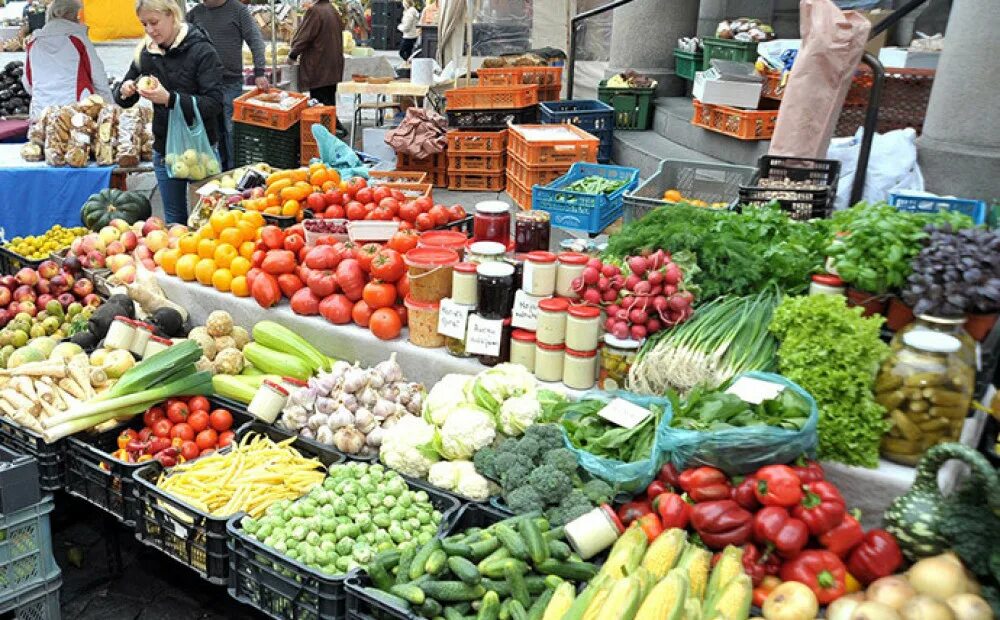 Мировые торговые рынки. Овощной рынок. Торговля на рынке. На рынке. Продуктовый рынок.