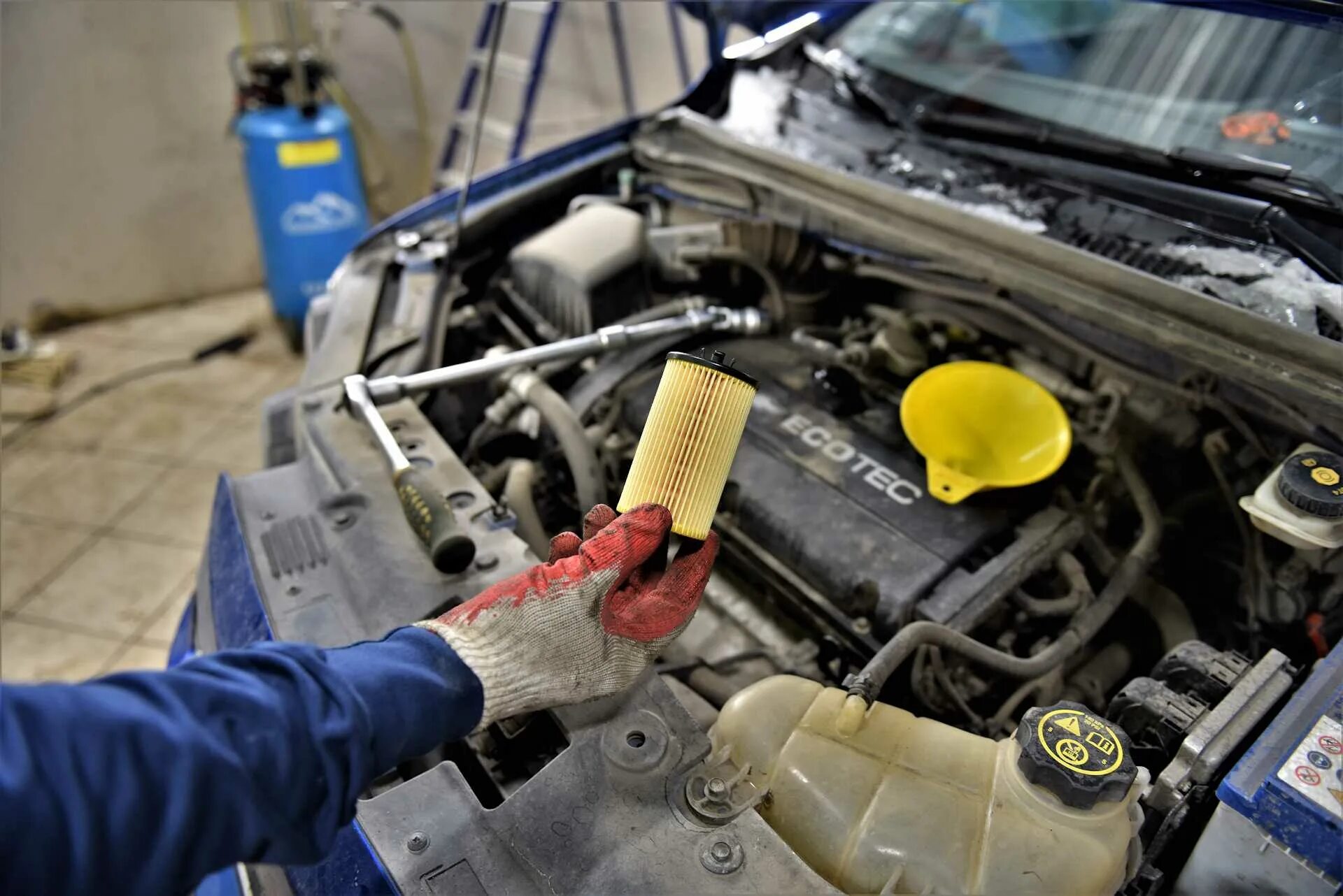 Масло акпп шевроле авео т300. Шевроле эпика 2010 масло акпп артикул. Масло мотюль в коробку автомат. Масло мкпп авео т250 1. Масло акпп шевроле авео т300.