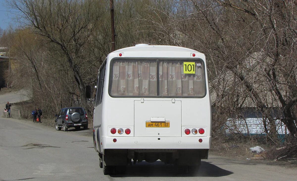 22 461