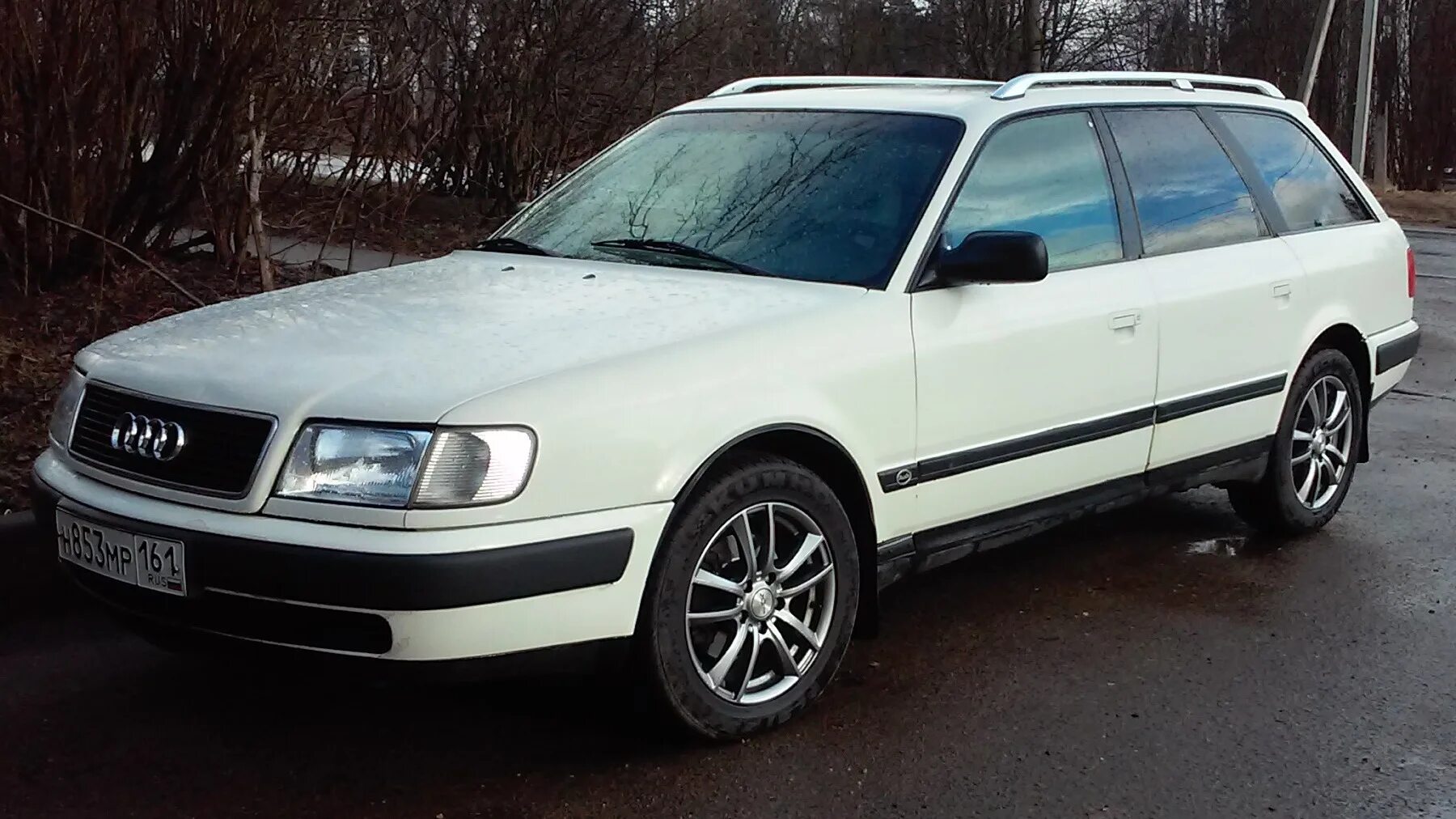 Купить ауди с4 универсал. Ауди 100 с4 Авант. Ауди 100 с4 белая. Audi 100 с4 универсал 1992. Ауди 100 с4 белая универсал.