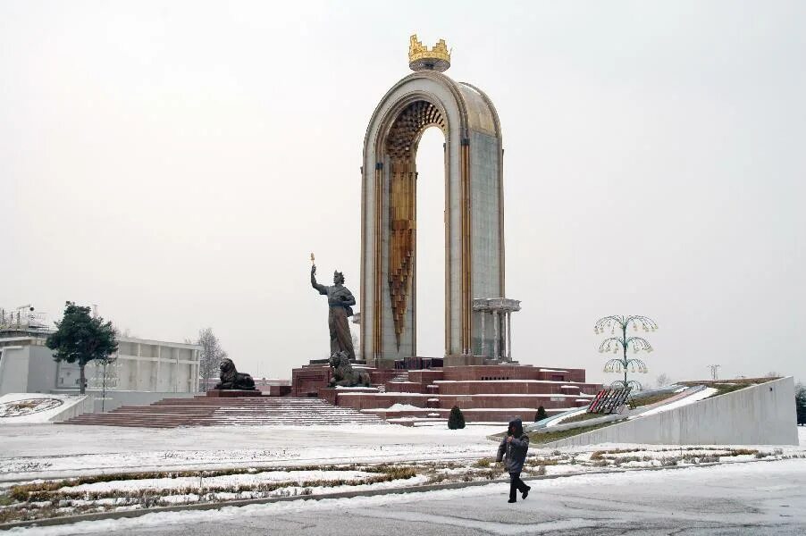 Зимний Душанбе. Таджикистан Душанбе зима. Таджикистан зимой Худжанд. Душанбе Таджикистан зимо.