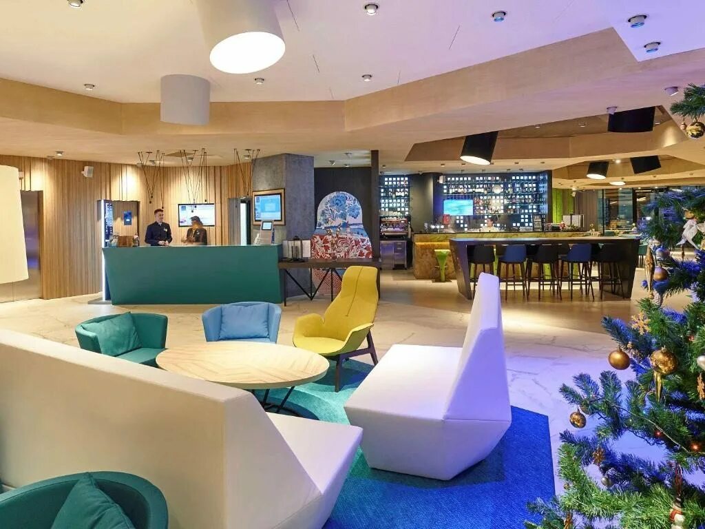 Красноярск гостиницы в центре. Красноярск,Novotel 4*. Novotel Красноярск центр. Новотель Красноярск ресторан. Гостиница Новотель Красноярск.