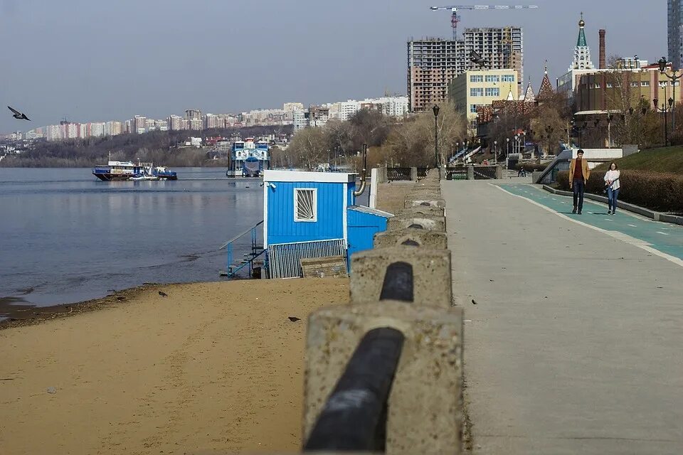 Самара затопленная набережная. Самара наводнение. Паводок Самара. Паводок в Самаре.