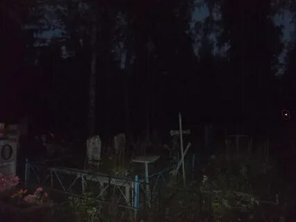 Почему могилы светятся ночью