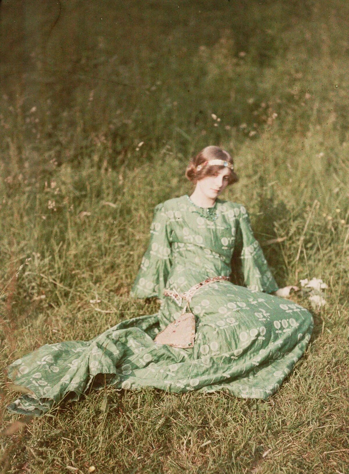 История первой цветной фотографии. Первая цветная фотография. Первые цветные фото. Старые цветные фото. Цветные фотографии начала 20 века.