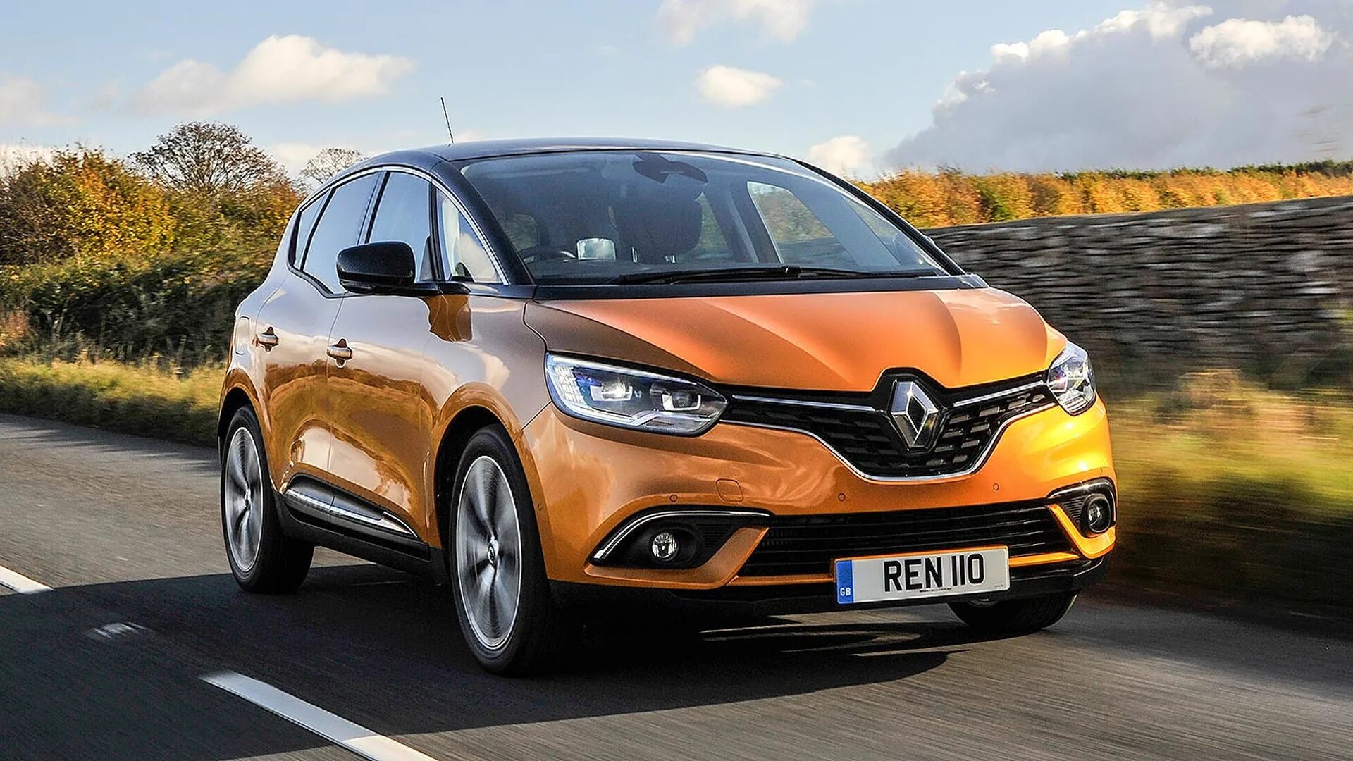 Renault scenic e. Рено Сценик 2018. Рено Гранд Сценик 2018. Рено Сценик 4 2018. Новый Сценик Рено 2018.