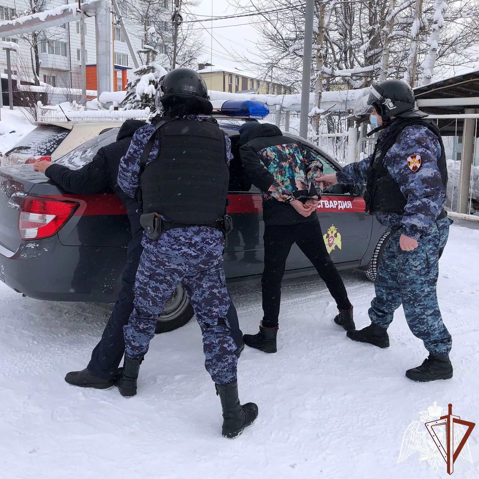 Нарушение общественного порядка военнослужащим