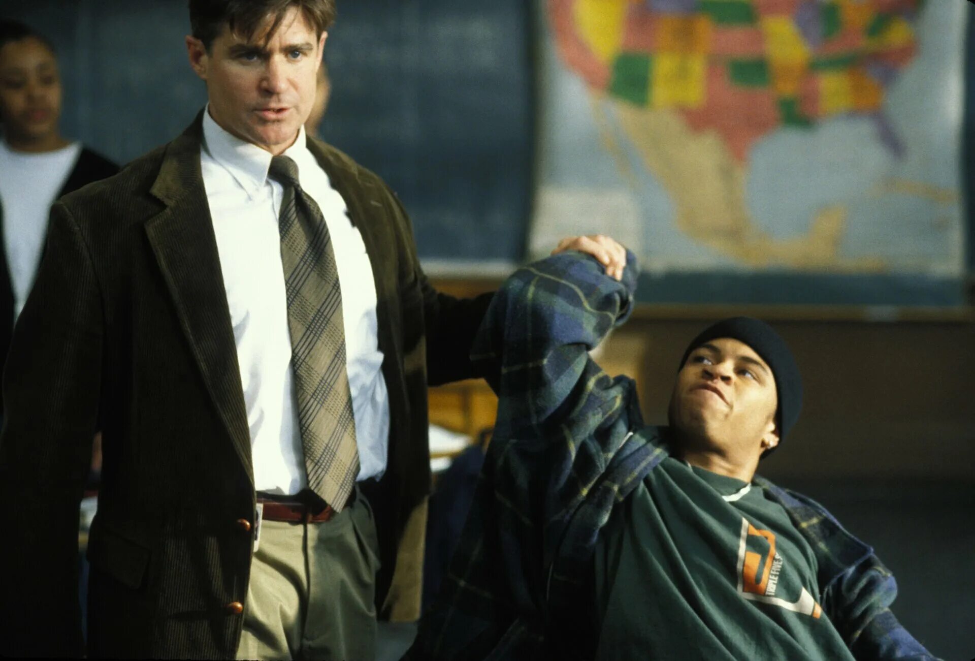 Замена 2 последний урок. Фильм последний урок 1998. Американский фильм про учителя. Последний урок фильм 2008. Последних двух уроков.