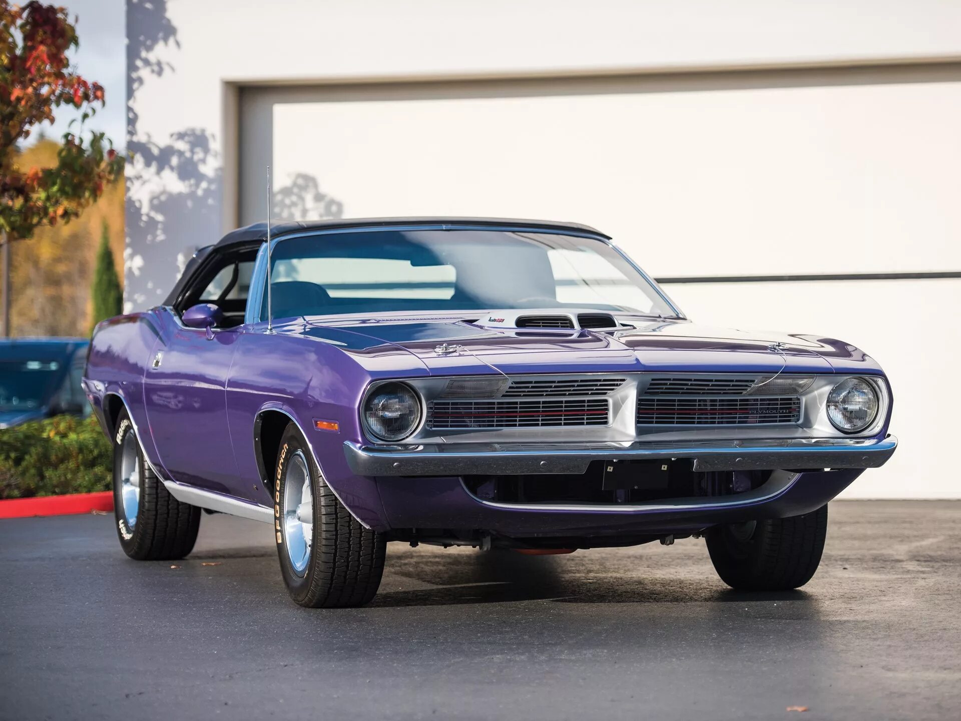 Cuda vs. Plymouth 1970. плимут барракуда 1973. плимут 1970. cuda 440.