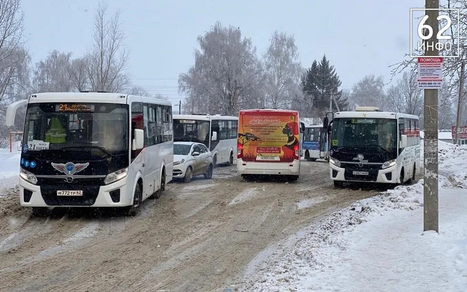 Маршрут 30 автобуса рязань. 21 Автобус Рязань. Рязанский автобус. 17 Автобус Рязань. Автобусы Рязань зима.