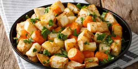 Сельдерей с овощами в духовке