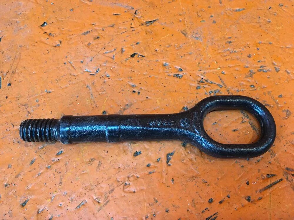 Буксировочный крюк пассат. Буксировочный крюк пассат б5. Крюк passat 2008. Буксировочный крюк пассат б5. 8 т.