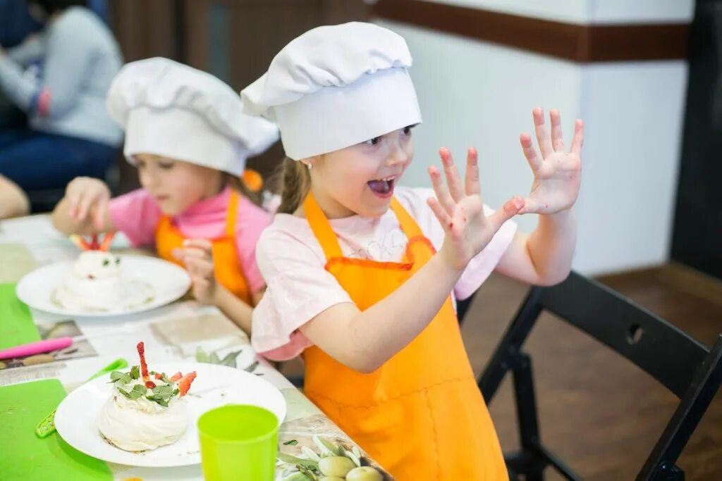 Cooking babies. Мастер класс для детей кулинария. Кулинарные мастер классы для детей. Кулинарные кружки для детей. Мастер-класс по кулинарии для детей на день рождения.