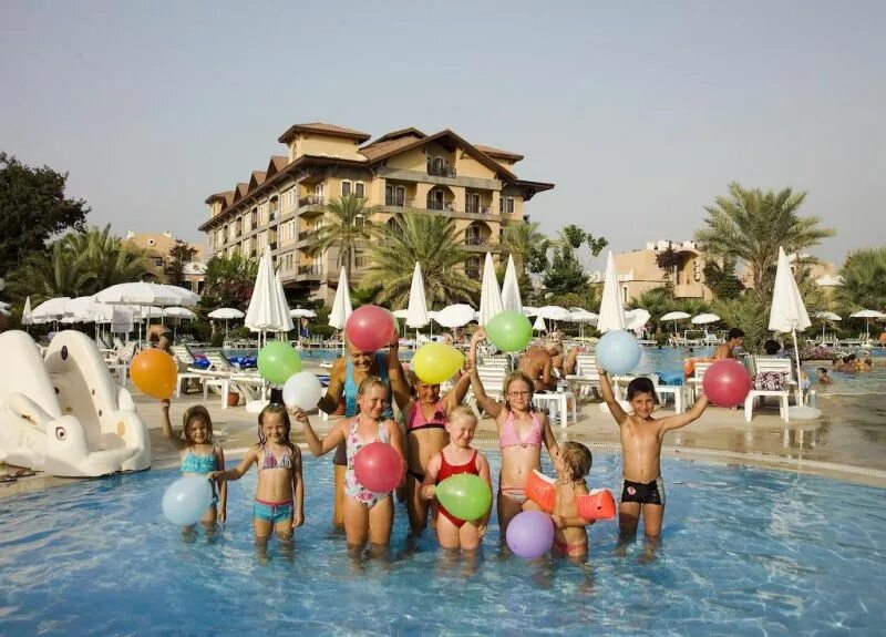 Fun sun горящие туры. Fun sun family сиде. fun sun family side 5 турция. отель фан сан фэмили лайф сиде турция. барбарос паша бич.