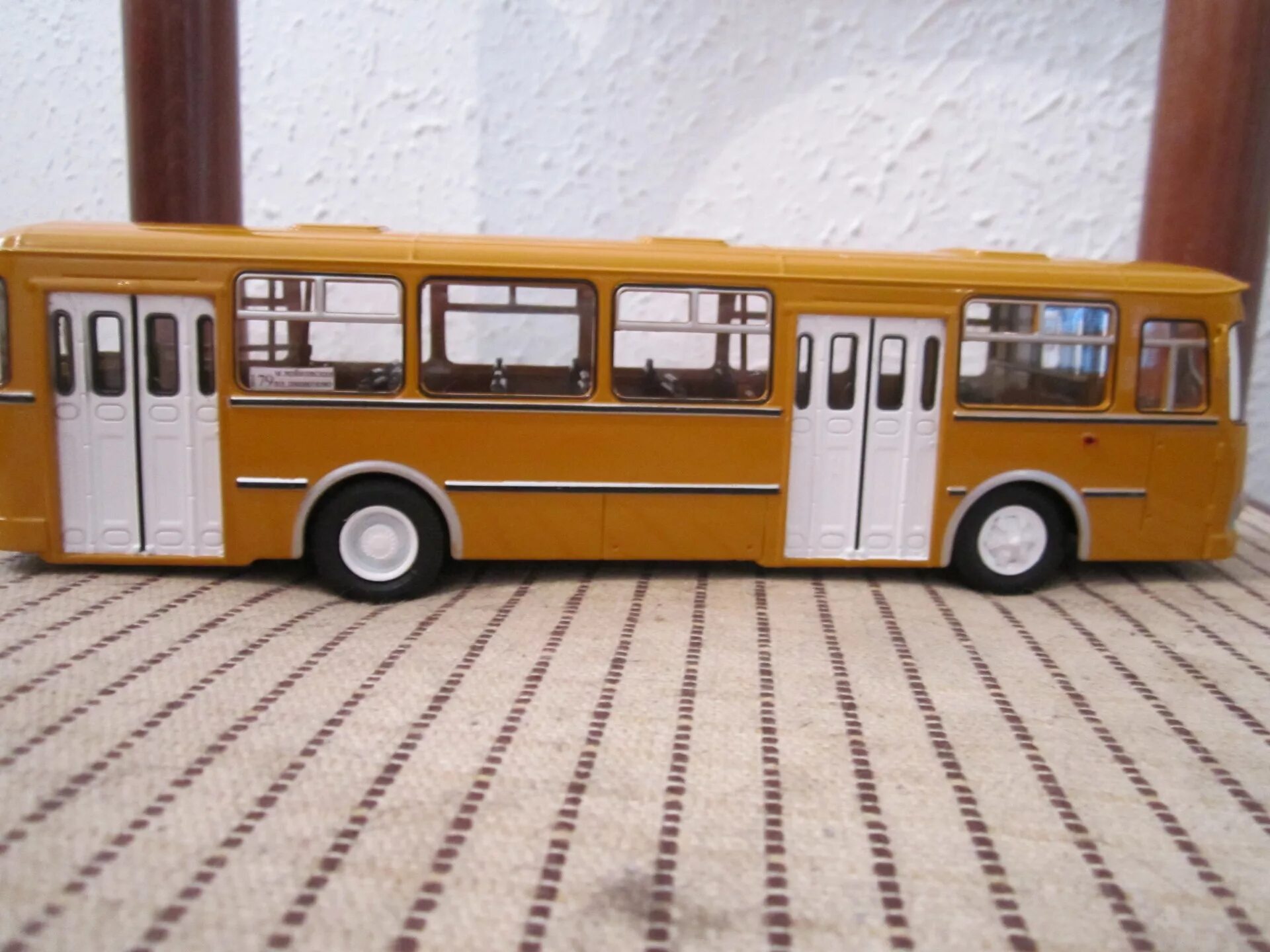 Лиаз 677 1 43. Лиаз 677 бело голубой. Лиаз-677м модель. Автобус 677 модель. Лиаз 677 модель.