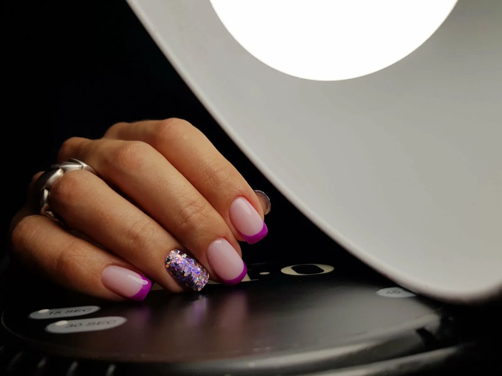 Красивый маникюр 40 Nail & Beauty Bar, салон красоты в Красноярске отзыв и оценка - Светлана