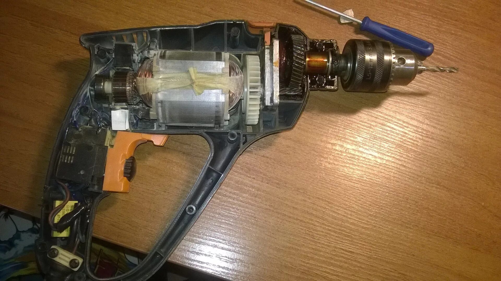 Как разобрать дрель. Дрель defort did-711n-q. ударная дрель iskra 800 w. дрель дефорт дид 505 в. выключатель для дрели defort did-651.
