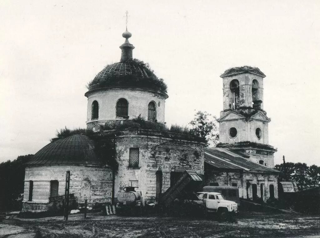 Калининский никольское. Васильевское, Калининский район Церковь 1941. Деревня Нестерово Тверская область Калининский район. Нестерово (Нестеровское) - Троицкая Церковь. Церковь Троицы Живоначальной в Троице-Сельце.