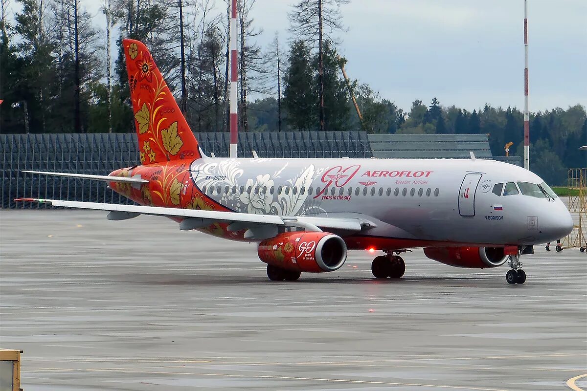 Aeroflot livery. Суперджет 100 ra-89009. Суперджет Аэрофлот Хохлома. Ra 89009. SSJ 89009.