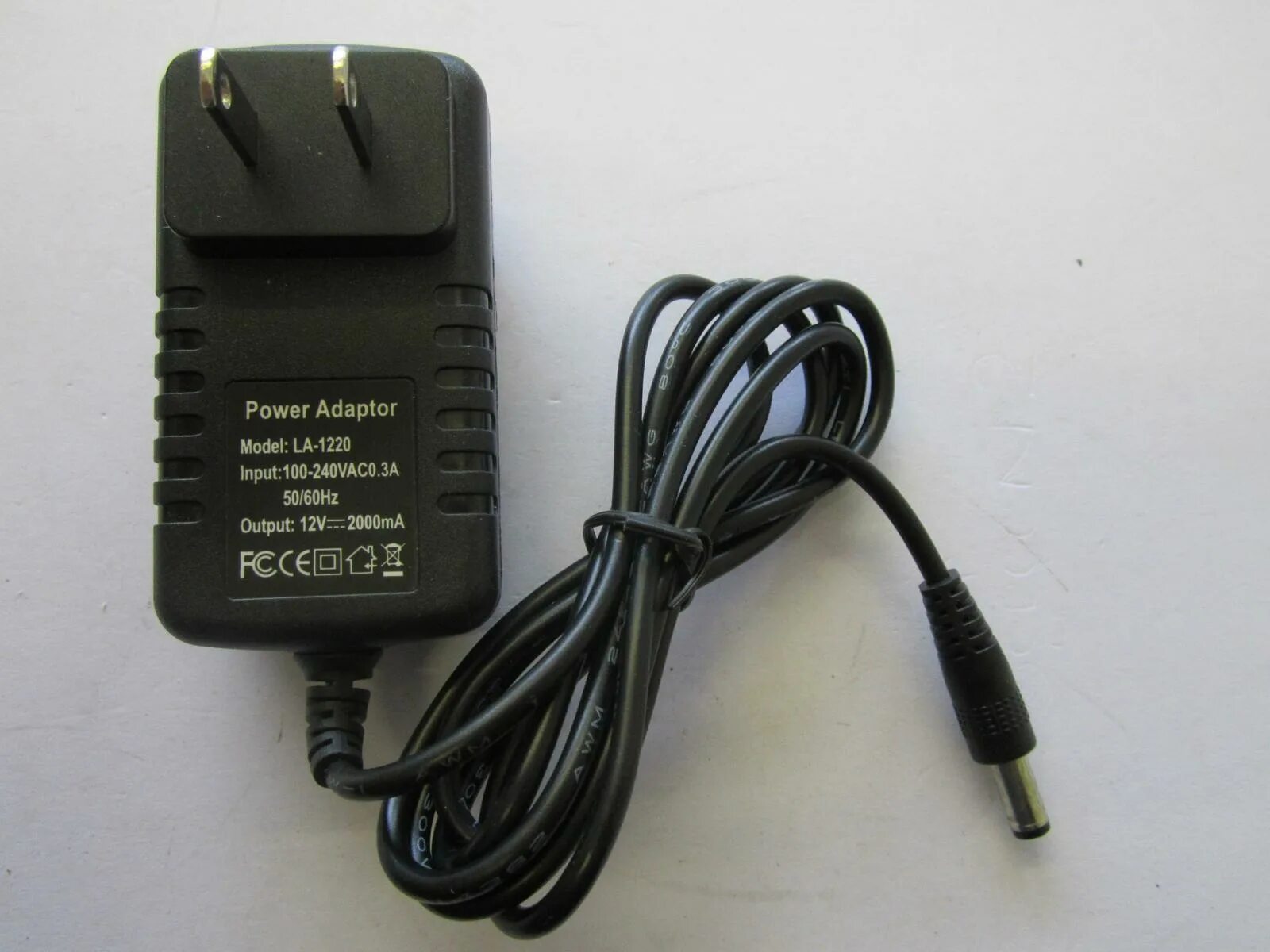 Switching adapter 12v. Ac/dc adapter 12v. hk 008a ac adapter. блок питания amigo ac 12v, 800ma (3х5 мм). oqo model 02 ac power supply adapter.