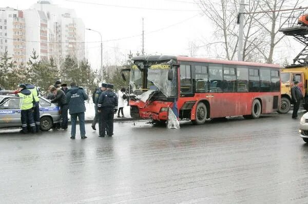 Автобус Казань. ДТП В Татарстан с участием автобуса. 7 автобус казань