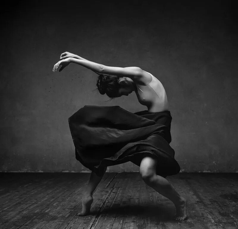 Балерина фотограф александр яковлев. Ваганов дмитрий танцы. Саша могилев хореограф. Alexander dance. Алекс дэнс фото.