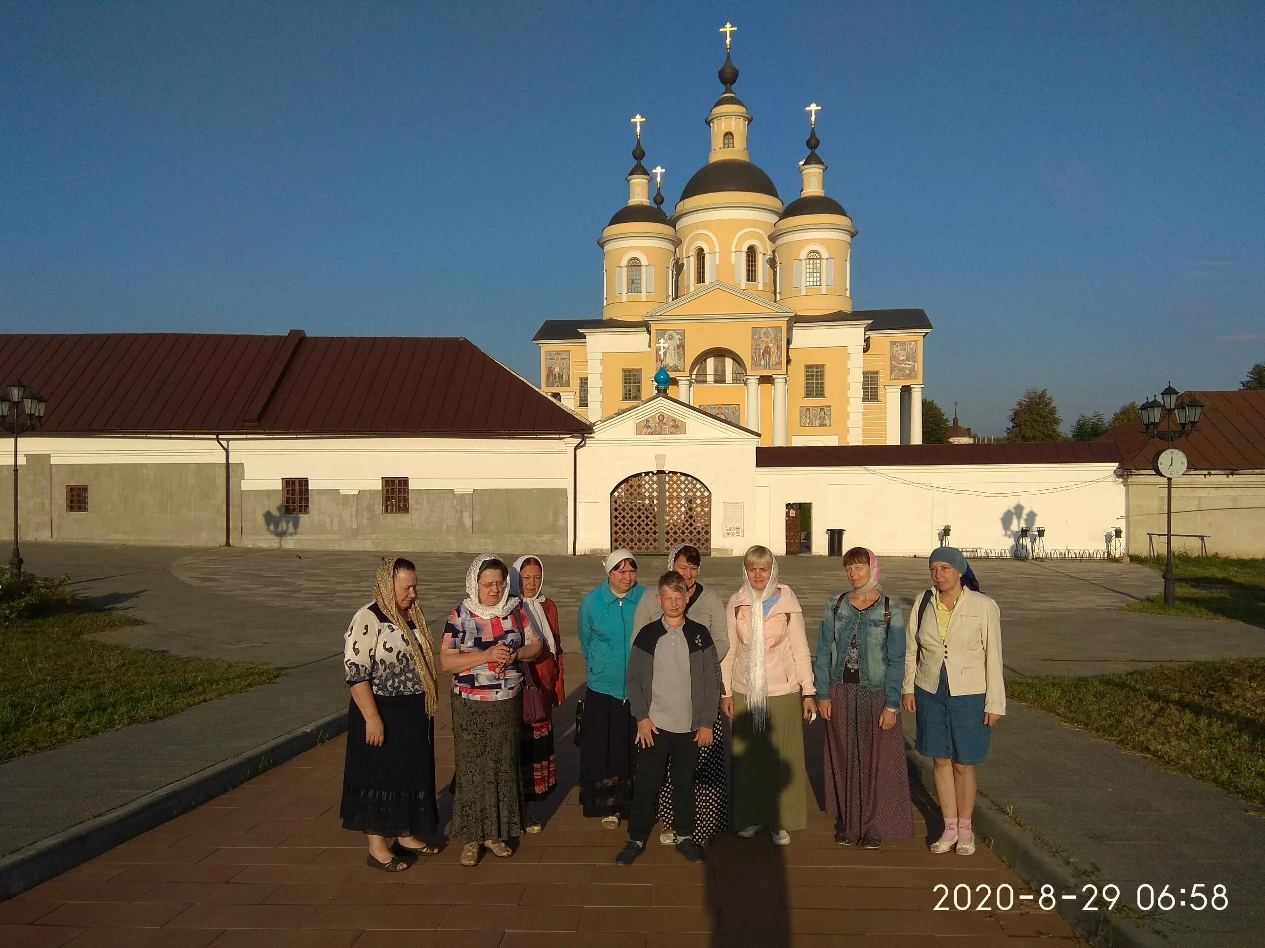 Паломнические поездки. Село никольское троице сергиева лавра. Паломнические поездки рязань 2024. Паломники в дивеево. Паломнические поездки рязань 2024.