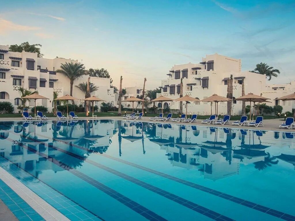 Mercure hurghada 4 египет хургада. Меркурий хургада 4. Отель mercure hurghada. Отель mercure hurghada. Софитель египет хургада.