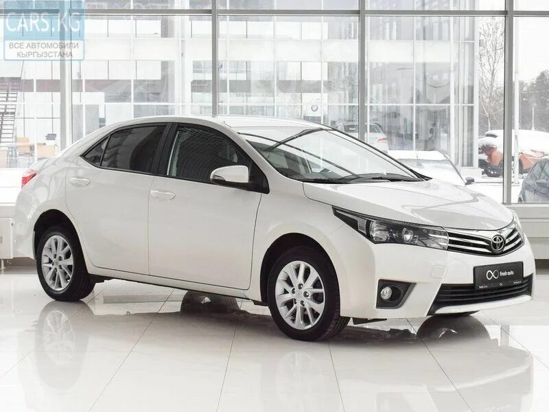 Купить тойоту короллу седан. Toyota Corolla 2013. Тойота Королла 2013. Тойота Королла 2013 года. Тойота Королла седан 2013.