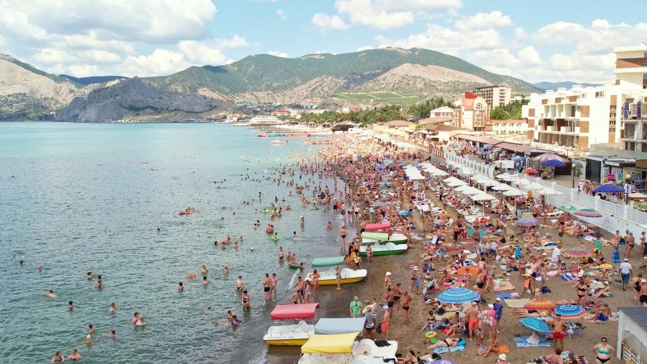 Судак 2025 видео. Судак 2025. пляж судак 2025. судак 2025. судак набережная 2025.