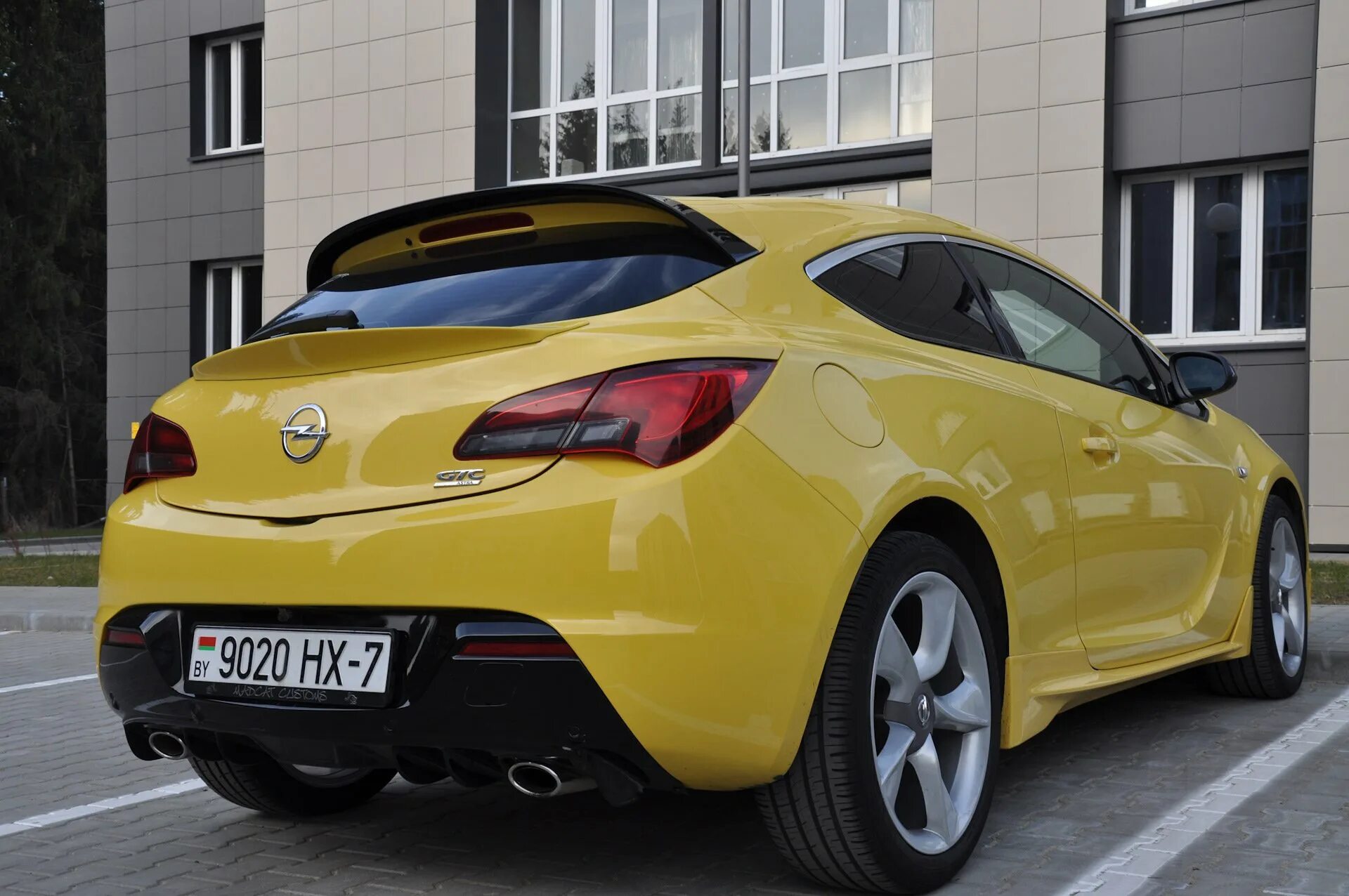 Опель астра gtc 2012. Opel astra gtc 2017. Opel astra j gtc. Opel astra gtc 2012. Опель астра gtc 2012 серый графит.