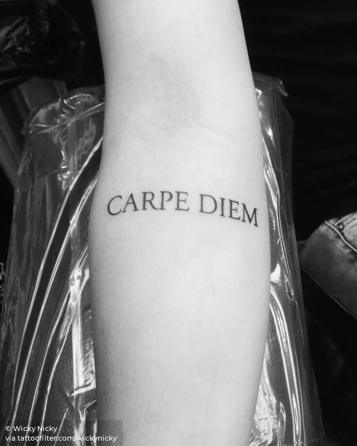 Tattoo schriftzüge ideen, Tattoo ideen, Tattoo-schriftzug