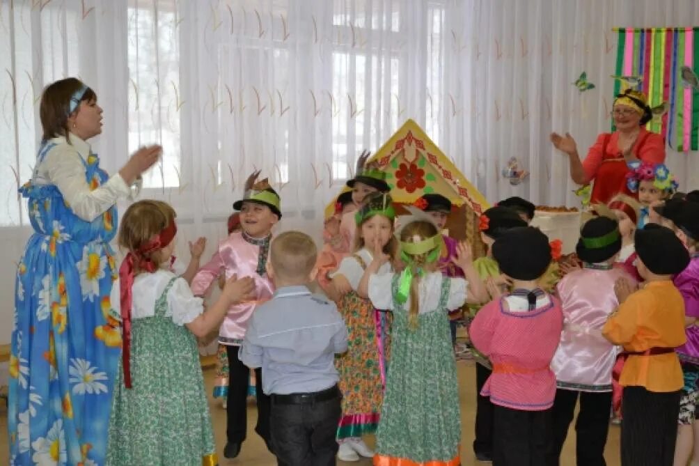 Праздник сороки Жаворонки в детском саду. Праздник в средней группе сороки на улице. Поделки на празднике жаворята ,сороки в детском саду. Тематический досуг Жаворонки, сороки во второй младшей группе.