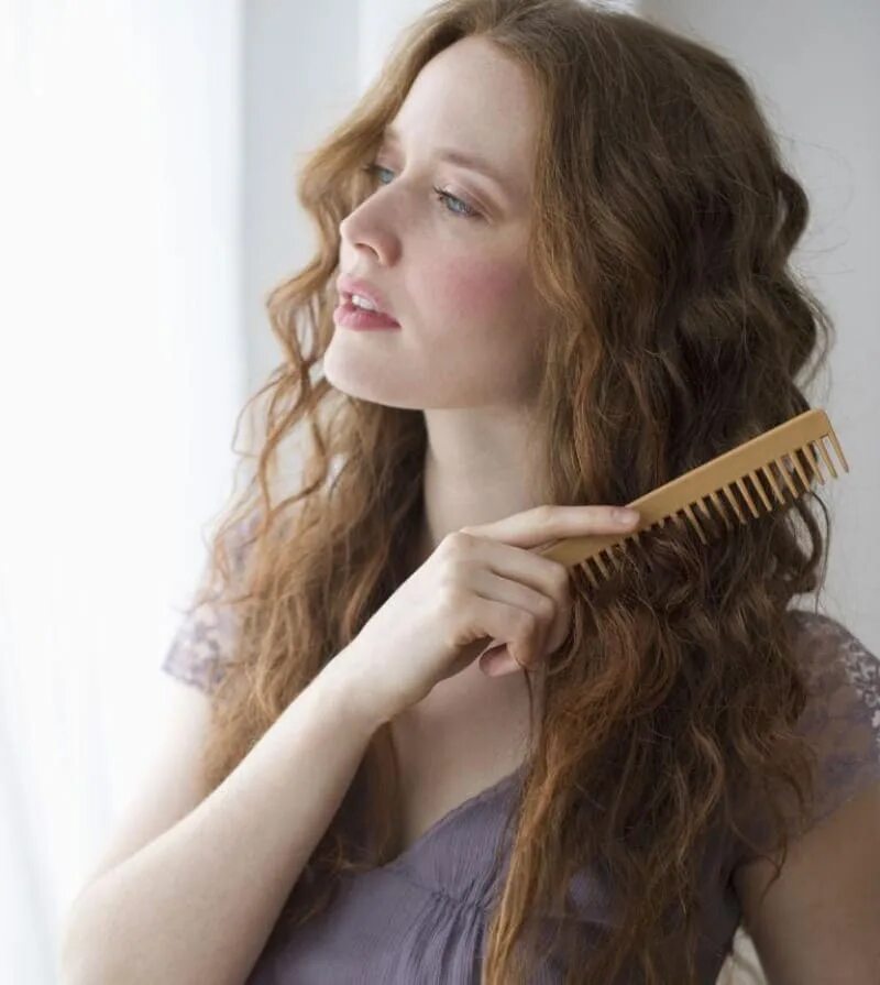 Long curl. Comb hair. Гребень для волос. Comb curly hair. Волосы расческа Мем.