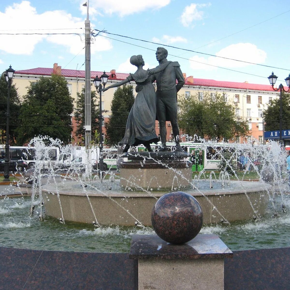 Подольск достопримечательности города. Фонтан первый бал наташи ростовой подольск. фонтан «первый бал наташи ростовой». подольск первый бал наташи ростовой.