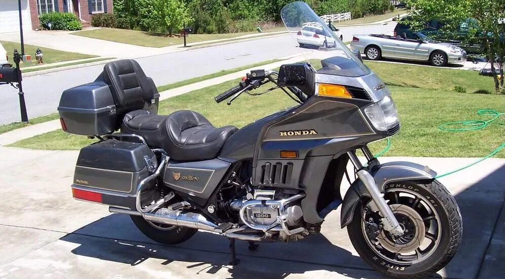Gl1100 gold wing 1980. Хонда голд 1200. Honda gl1200 gold wing. Honda gold wing 1200. Хонда голд 1200.