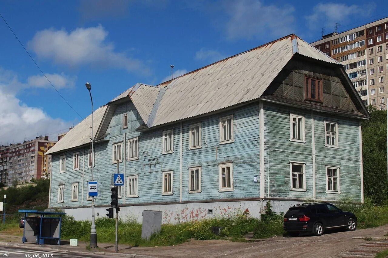 Челюскинцев 34 мурманск. Мурманские дома. Мурманские дома. Мурманские дома. Сполохи 6 мурманск.