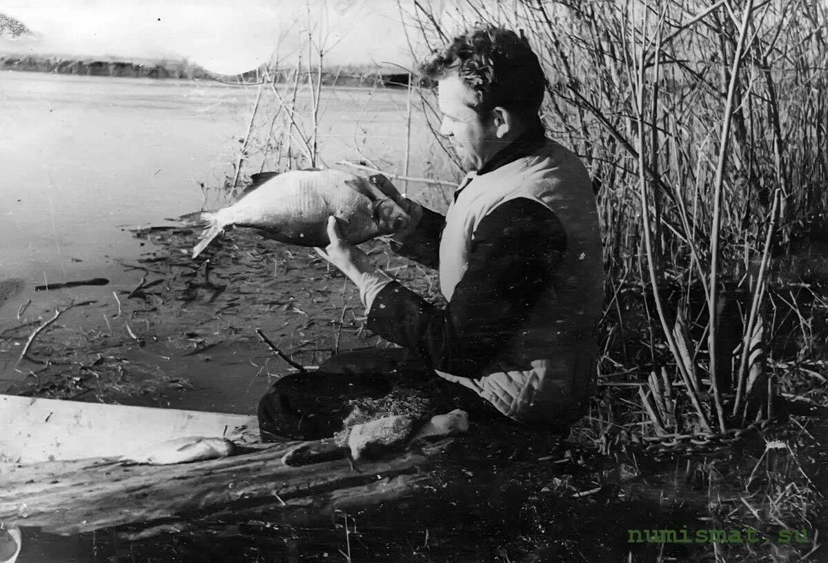 приспособления для добычи золота. старые способы. дедовский способ реклама. способы охоты рыболовства. старые способы.