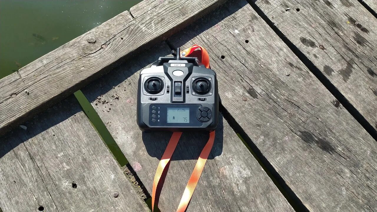 Как привязать пульт к кораблику. Прикормочный кораблик d18b gps. d18b gps кораблик. пульт прикормочного кораблика с gps. кораблик на пульте.